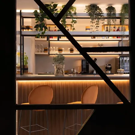 Hotel Ikonik Jean Médecin 4*