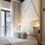 Hotel Ikonik Jean Medecin 4*