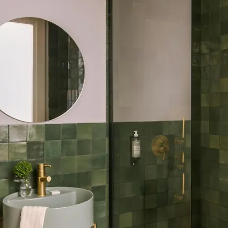 Hotel Ikonik Jean Medecin 4*