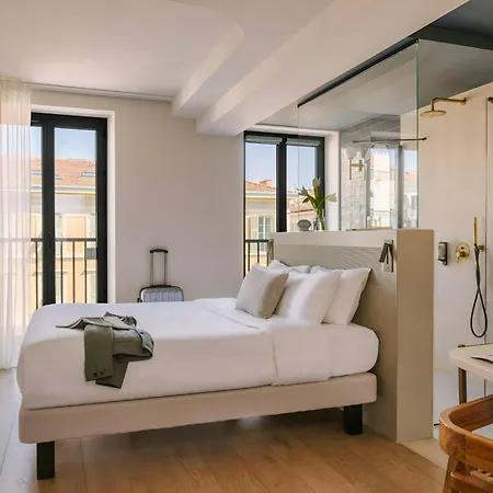 Ikonik Jean Medecin Otel 4*