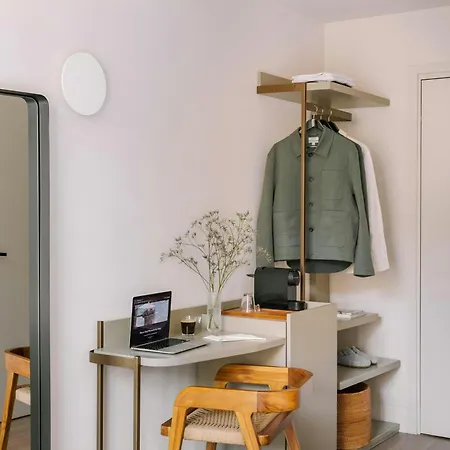 Ikonik Jean Medecin Otel