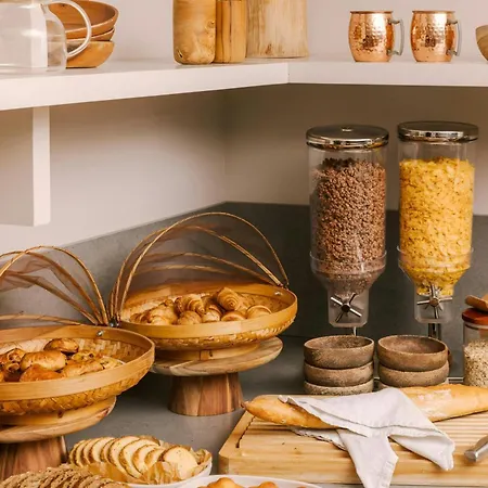 Ikonik Jean Medecin Nice