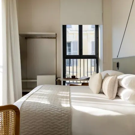 Ikonik Jean Medecin Nice