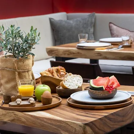 Ikonik Jean Medecin 4*