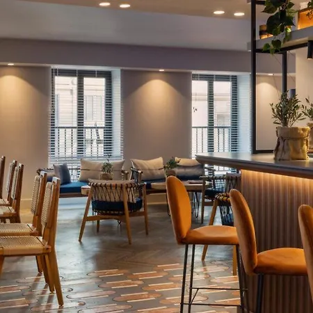 Ikonik Jean Medecin Otel 4*