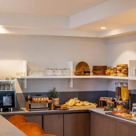 Ikonik Jean Medecin Hotel Nice