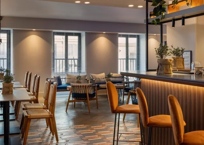 Ikonik Jean Medecin Hotel 4*