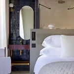 Ikonik Jean Medecin Otel