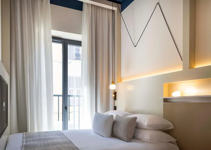 Hotel Ikonik Jean Medecin 4*