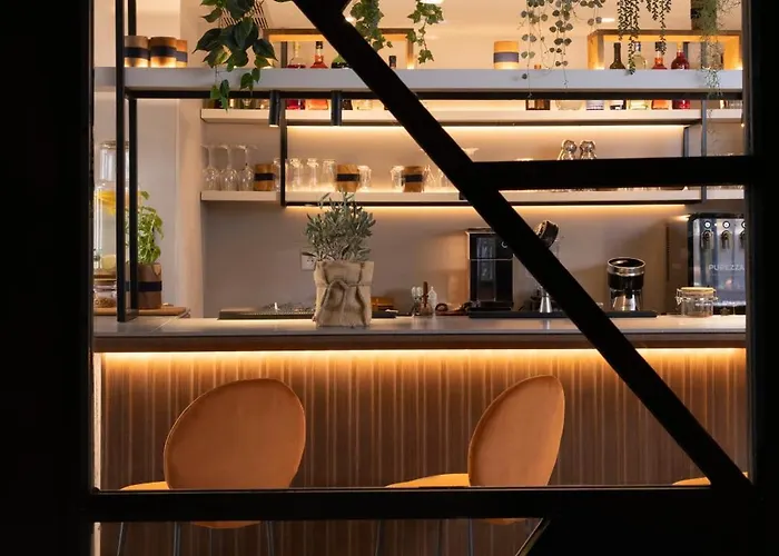 Hotel Ikonik Jean Medecin 4*