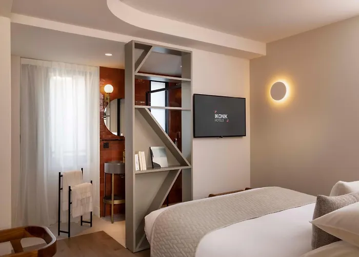 Hotel Ikonik Jean Medecin 4*